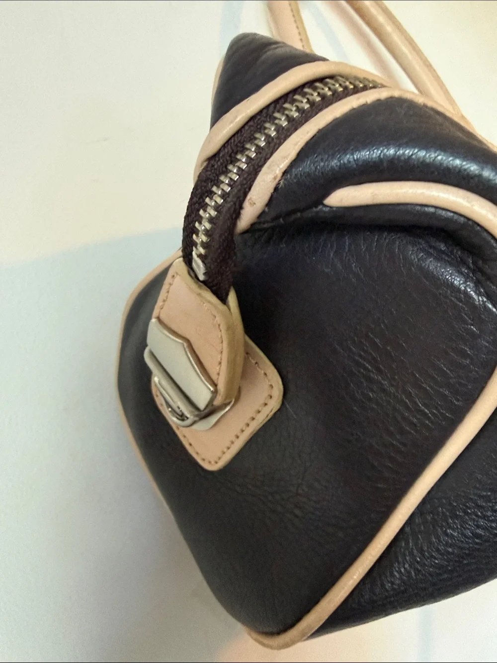 Ann Taylor Vintage #Y2K Dark Brown Leather Duffel with Beige Trim Handbag